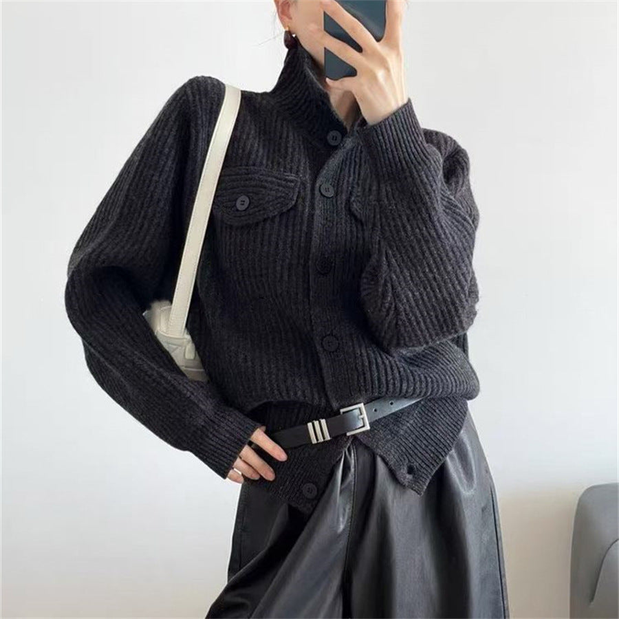 Single breasted sweater