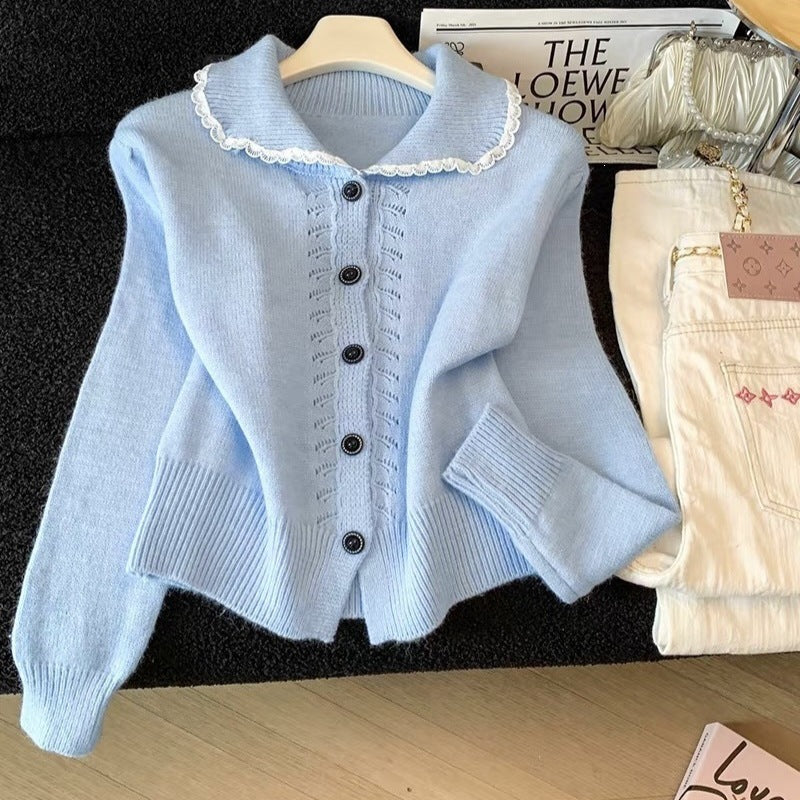Single breasted long sleeved sweater